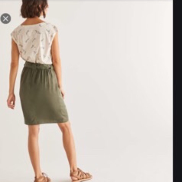 Paper bag skirt - Picture 3 of 7